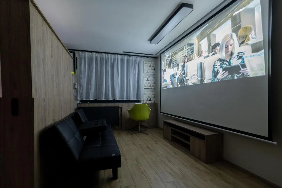 Studio Apartment With Projector And Balcony Between Main Square And Kazimierz Quarter 克拉科夫