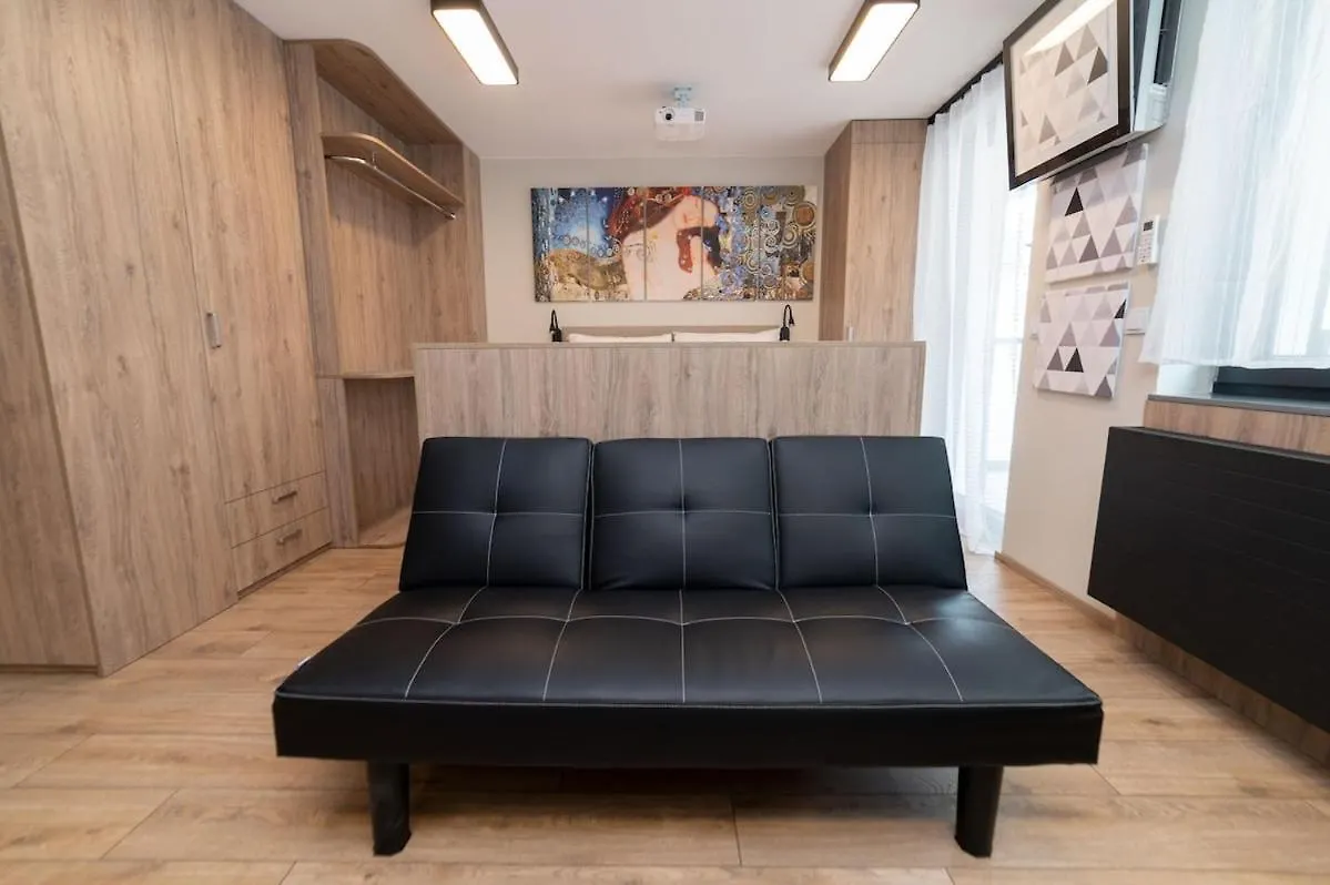 Studio Apartment With Projector And Balcony Between Main Square And Kazimierz Quarter Krakow