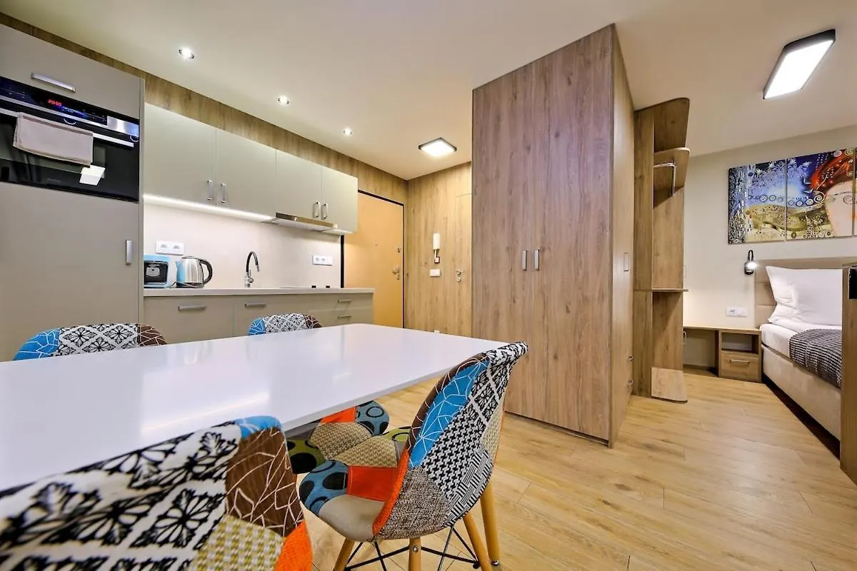Studio Apartment With Projector And Balcony Between Main Square And Kazimierz Quarter Krakow